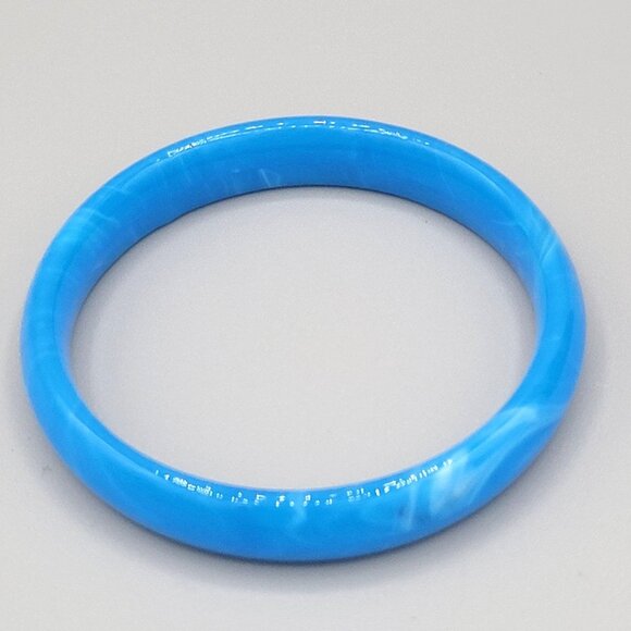 Jewelry - Womens Vintage Sky Blue White Swirl Sea Glass Bangle Bracelet 7 1/4"
